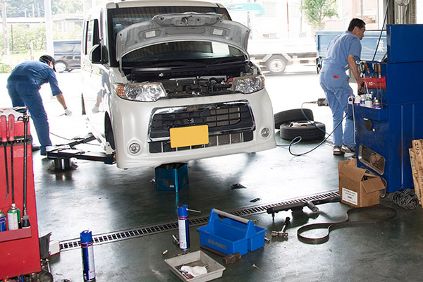 有限会社　篠崎自動車